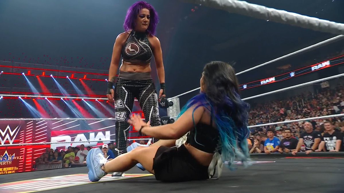 "YOU THINK YOU CAN HUG ME?!" 😡 Bayley, seriously... what is going on?
