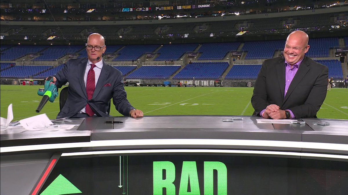 "Might as well do that to your wallet." The beats were bad this past week for Scott Van Pelt and Stanford Steve 😭💰
