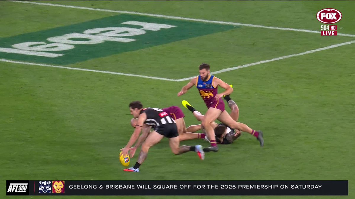 "Made a call that was certainly the right call!" 👀 Andrew Dillon backs the Jamie Elliott non-free kick from the prelim. 📺 Watch #AFL360 on Ch. 504 or stream via Kayo Sports: