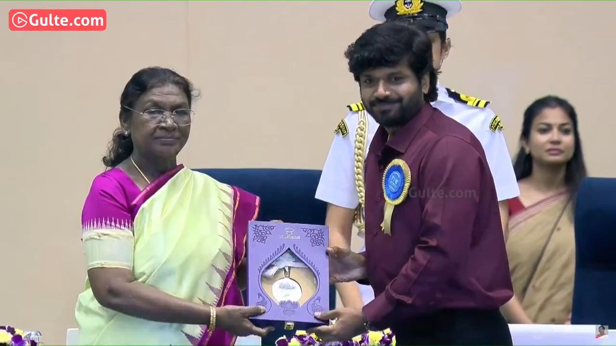#AnilRavipudi and #SahuGarapati received the National Award for Best Telugu Feature Film for #BhagavanthKesari. #71stNationalAwards