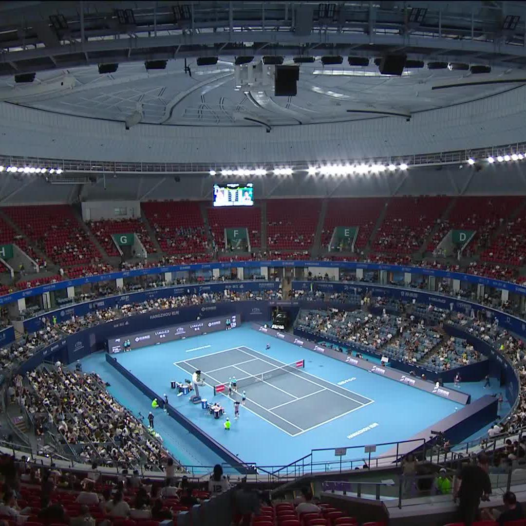 La 2 ème balle de Bublik 🇰🇿 a ce moment du tie break, je préfère en rire mdrrr Il est complètement fou, et il est diablement solide et régulier.