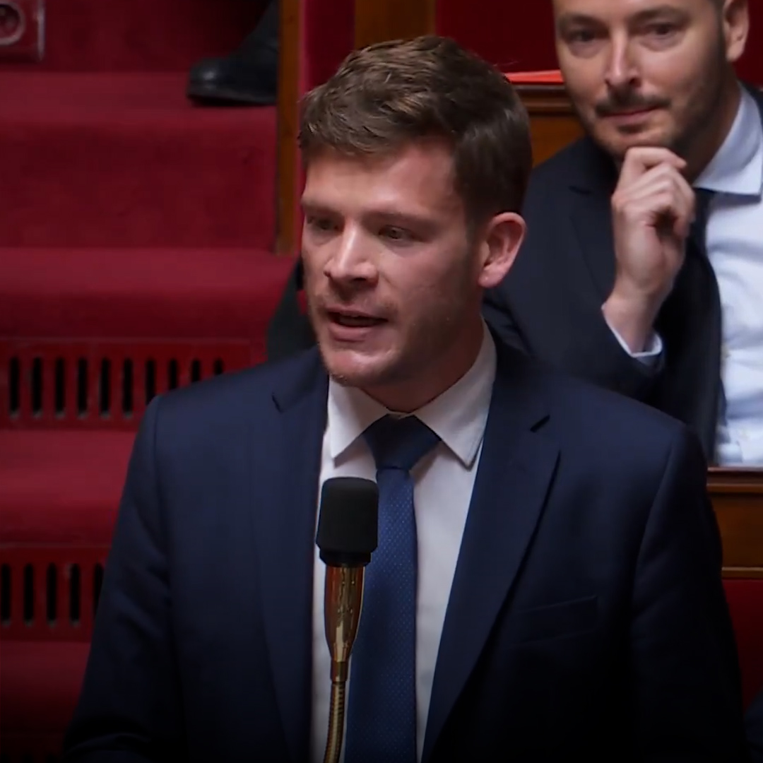 🚨 2 000 salariés de Stellantis au chômage partiel faute de demande : prémices de la fin de l'industrie automobile française ? Depuis des mois, nous alertons les gouvernements qui, tantôt soumis à l’UE, tantôt à la gauche, prennent des mesures dramatiques pour cette filière ⤵️