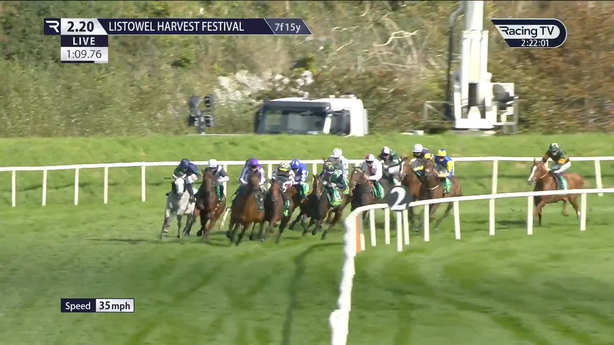 Straight Up (Wootton Bassett) pays a timely reminder to his late sire's talents, bolting up on debut to lead home a Ballydoyle 1-2 at Listowel Races 🏆