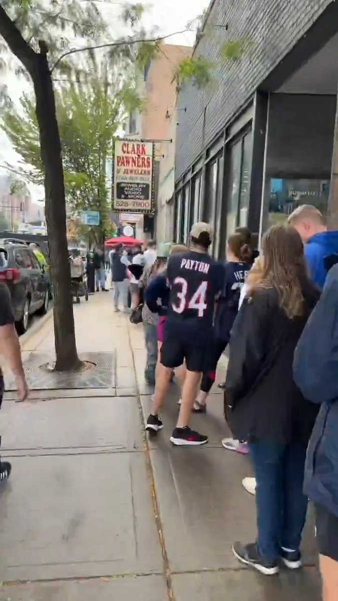 Caleb Williams really fed the whole city today 😂 LEGENDARY.