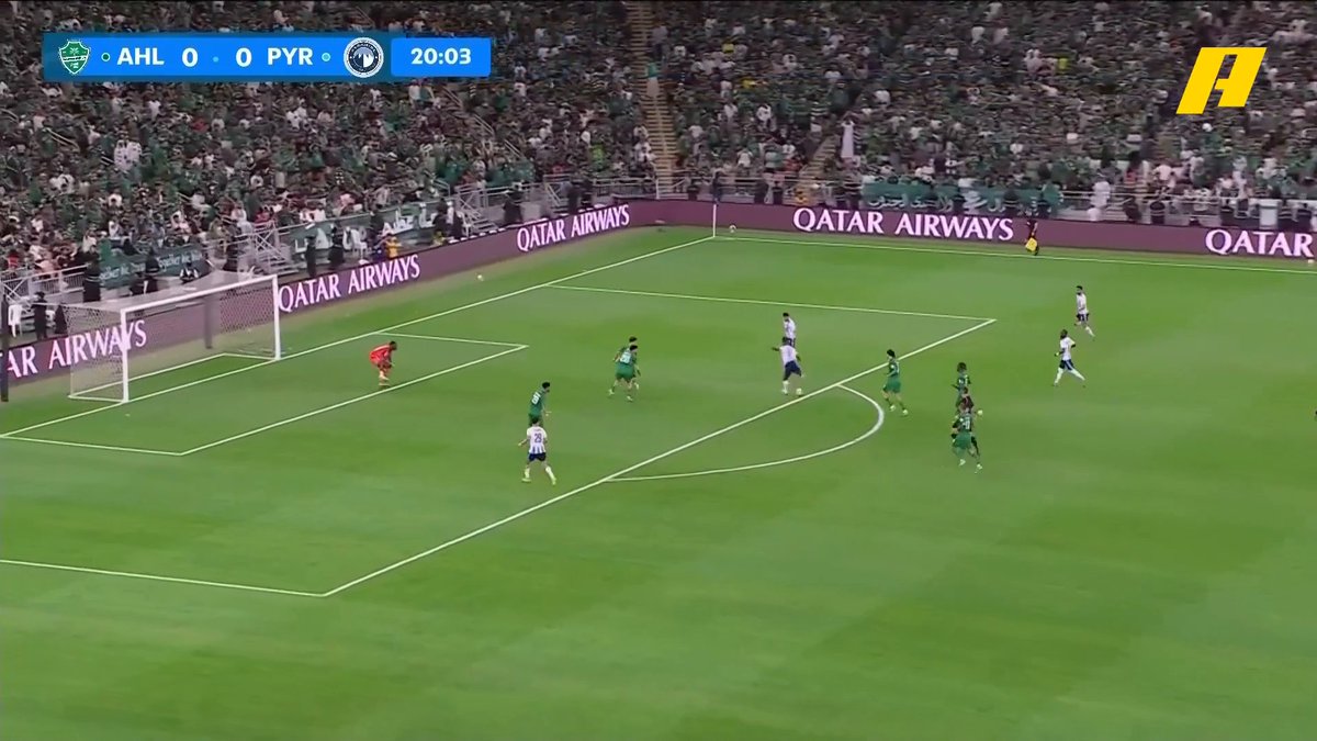 بداية قوية من بيراميدز.. تسديدة فيستون مايلي تسكن شباك ميندي #الأهلي_بيراميدز #FIFA_Intercontinental_Cup