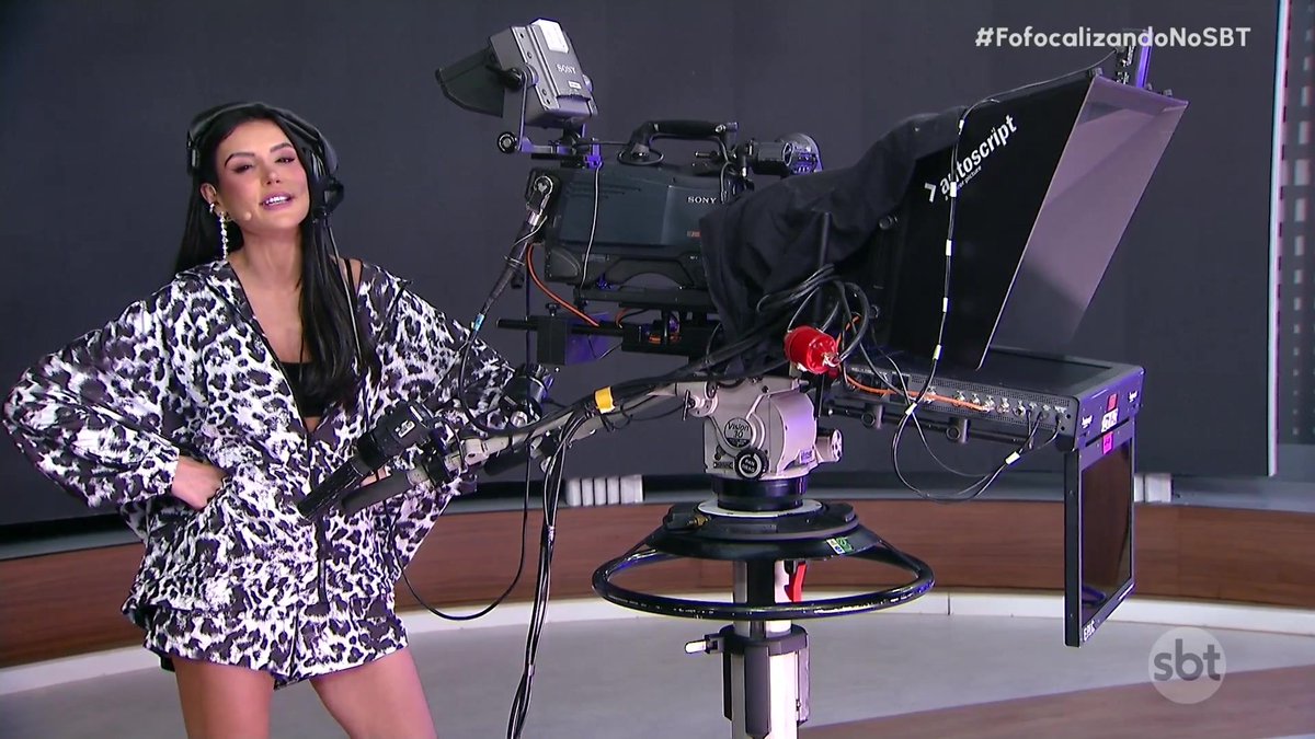 Tô sentindo que o #FofocalizandoNoSBT está virando uma espécie de #VídeoShow. O que vocês acham?