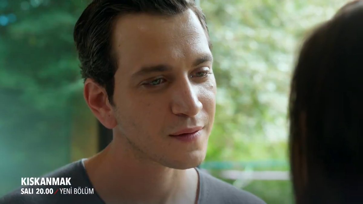 Kırmızı elbiseyi giyen Seniha mı? 😦 #Kıskanmak’ın yeni bölüm fragmanı yayında, Salı 20.00’de NOW’da. Kıskanmak Dizi