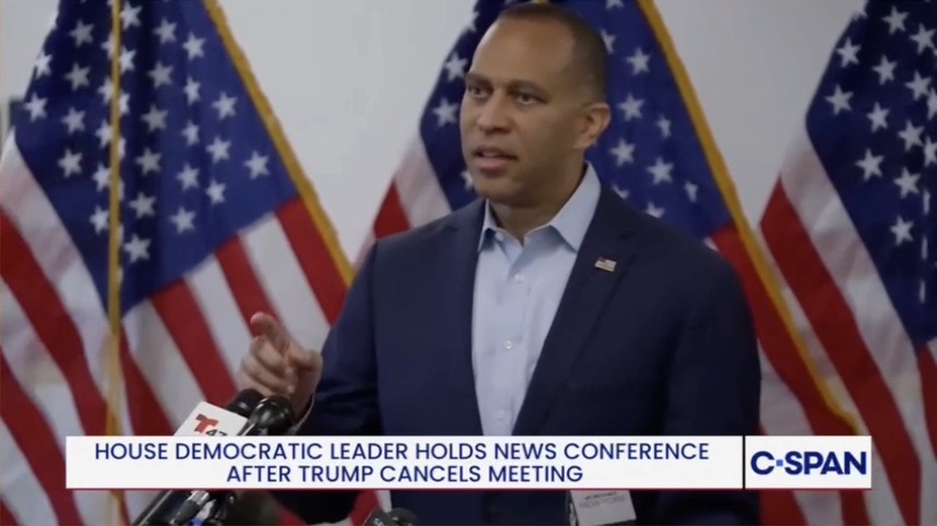 BREAKING: In a stunning moment, Rep. Hakeem Jeffries vows to meet "with anyone, any time, at any place to avoid a painful Republican-caused government shutdown," after Trump canceled a meeting with him and Sen. Schumer. Republicans will own any shutdown.