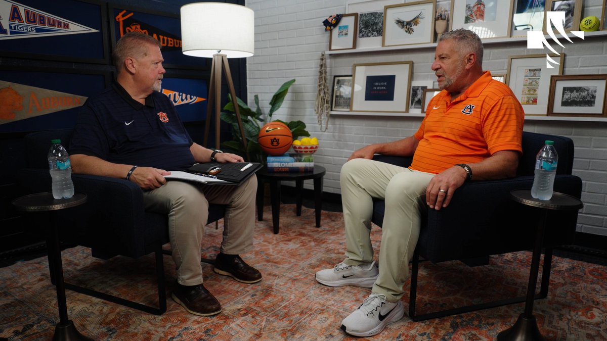 𝗕𝗿𝘂𝗰𝗲 𝗣𝗲𝗮𝗿𝗹: 𝗧𝗵𝗲 𝗙𝗶𝗻𝗮𝗹 𝗕𝘂𝘇𝘇𝗲𝗿 Today, Andy Burcham sat down with Bruce Pearl to break down his decision and what's ahead. Coming tonight, exclusively on the WarEagle+ Content Network! ➡️ #WarEagle
