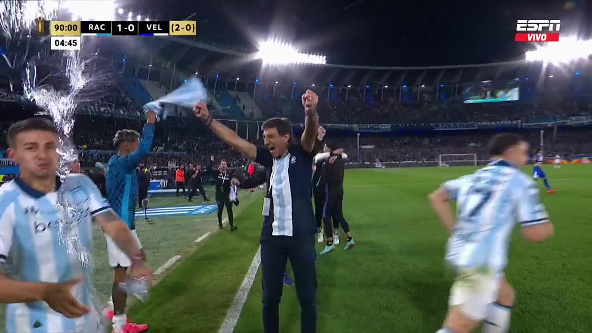 SEÑORAS Y SEÑORES: EL RACING DE COSTAS ES EL PRIMER SEMIFINALISTA DE LA COPA TRAS ELIMINAR A VÉLEZ DE GUILLERMO EN CUARTOS. 📺 Mirá TODA la CONMEBOL #Libertadores por #DisneyPlus Plan Premium
