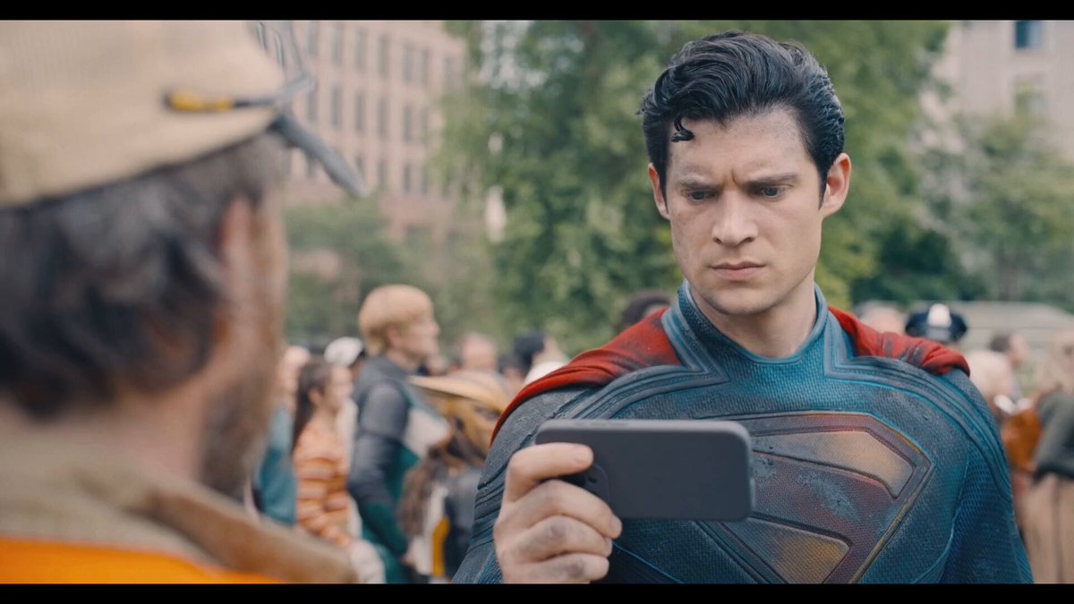well here it is, james talking about the jor el message twist and doubles down on the fact that he will not retcon this in the future and why this change elevates clark's character. oh some ppl aren't gonna like this clip 😭