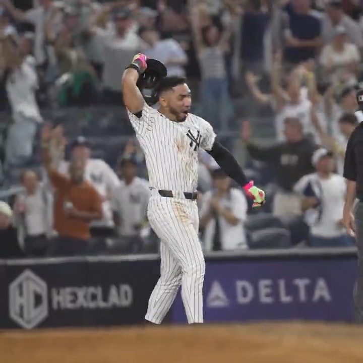 A walk-off hit to send your team to the postseason? Doesn't get much better than that!