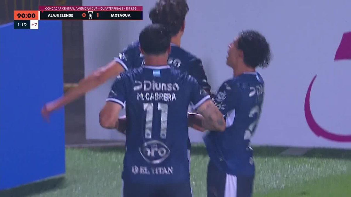 🦅🇭🇳⚽🔥 ¡GOOOOOOL DEL MOTAGUA! CABEZAZO DE MATHÍAS VÁZQUEZ AL 90'+1 PARA ABRIR EL MARCADOR ANTE ALAJUELENSE EN LA #COPACENTROAMERICANA ▶️Todos los juegos de la 🏆#CopaCentroamericana en el Plan Premium de #DisneyPlus