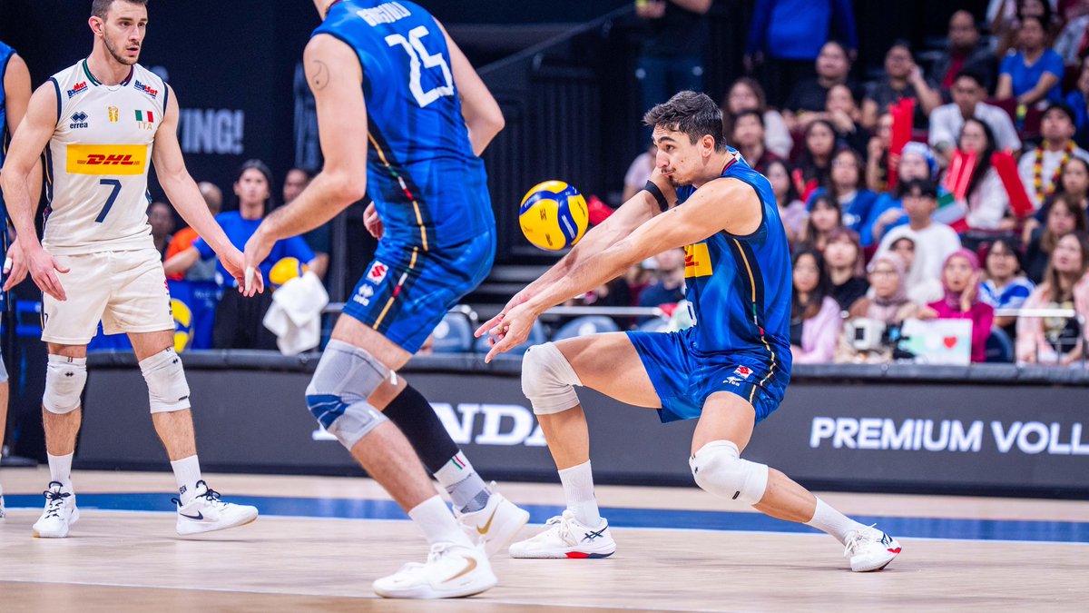 #Philippines2025 Revenge served 🇮🇹🔥 Italy dominates Belgium 3-0 in a masterclass performance and books their spot in the fight for a place on the podium! Watch the replay on VBTV 📺 #MWCH2025 #Volleyball #ElectrifyingPhilippines