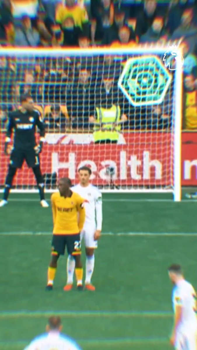 Target acquired 🕸️ Free-kick perfection from Leeds United's Anton Stach 👇