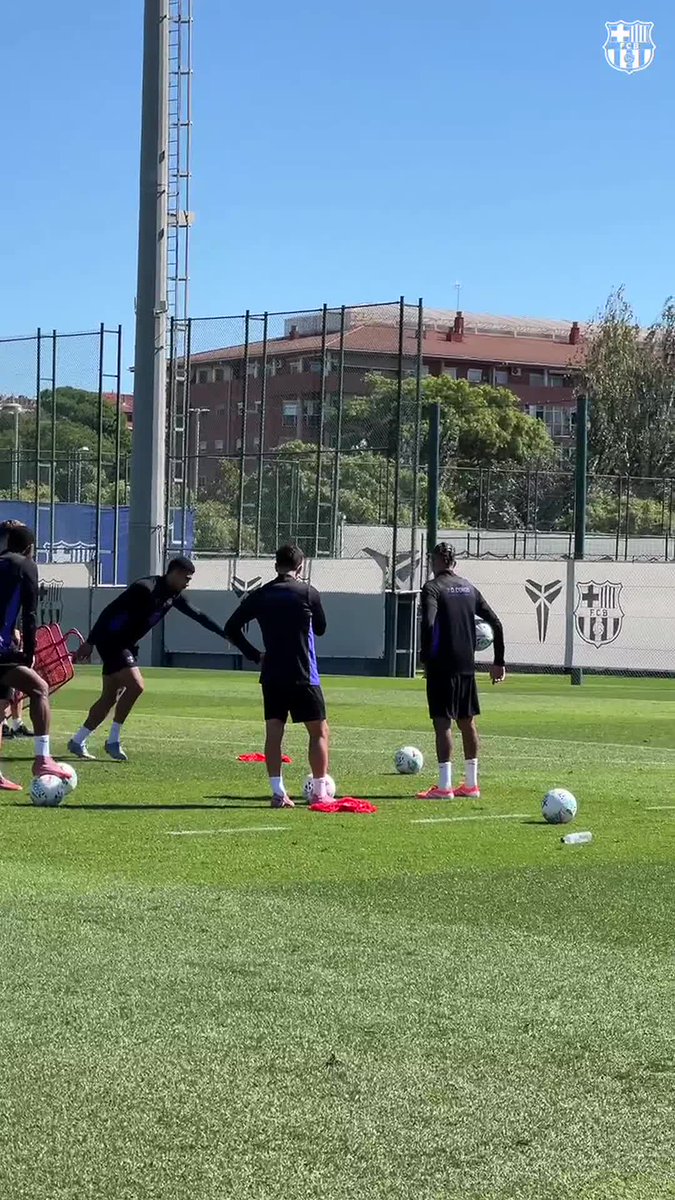 La pegada de ronald araujo 💥