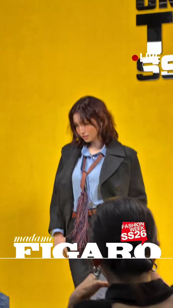 MOMO SERVING EVEN IN THE RAIN #ONITSUKATIGERxMOMO