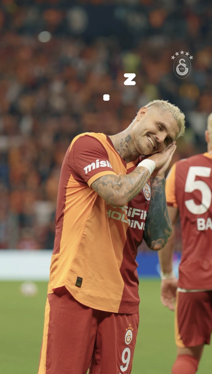 İcardi haterları obez falan diye konuşuyorsunuz, adamın pozisyon alışına bakın amk, dikiş makinesi🔥