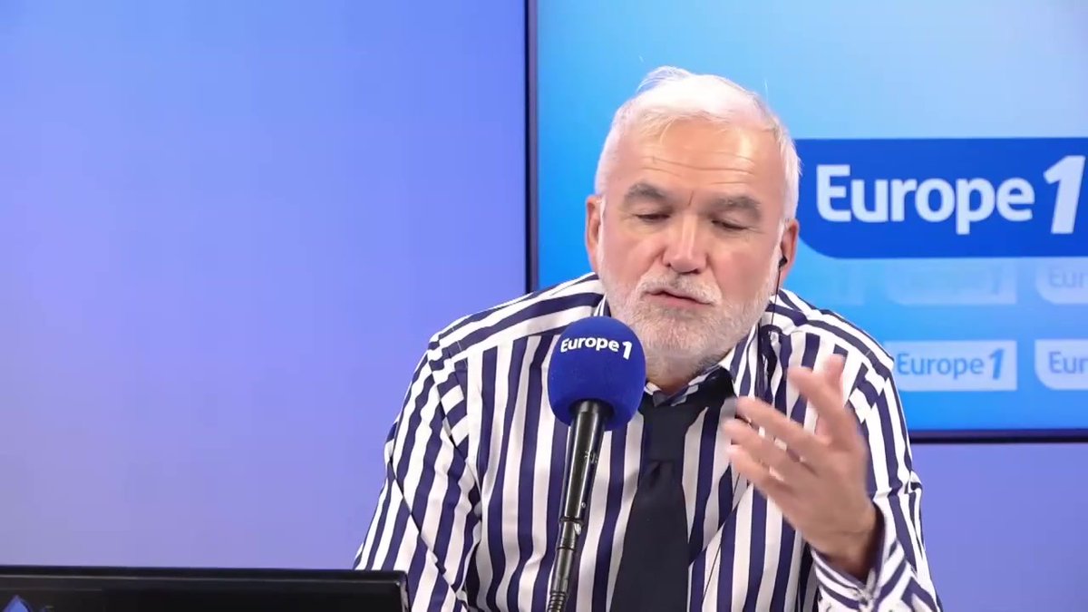 ➡️ Caroline Ithurbide annonce en direct qu’elle attend un heureux événement ! 🎉 Au micro de Pascal Praud dans #PascalPraudEtVous sur #Europe1