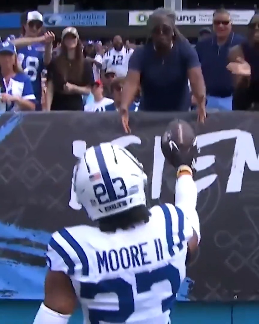 .Kenny Moore II made sure to get the football to his mom after his pick 6 🥹 Progressive
