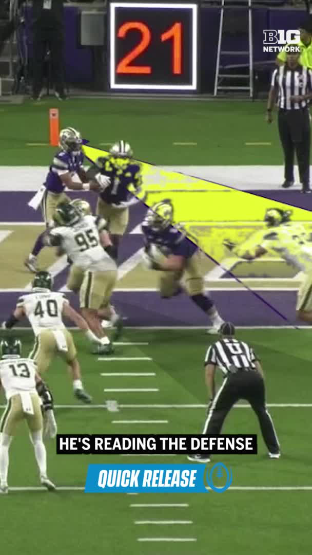 He's got a quick release, and he's a dynamic athlete. Urban Meyer breaks down two of the qualities that help make Washington Football's Demond Williams Jr. such a dynamic QB 👇