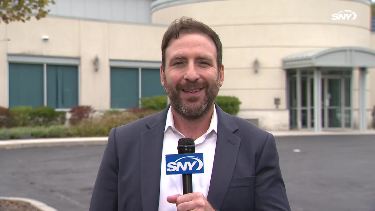 Ahead of training camp, Knicks told agents that there would be an open competition for their lone open roster spot. Mike Brown reiterated that today after his first training camp practice. More on starting 5, competition for final spot here: