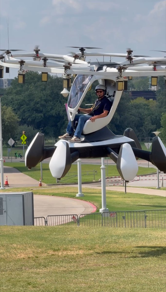 Solo-piloting an aircraft after 30 minutes of training. (We’re quick studies.) LIFT Aircraft Inc.