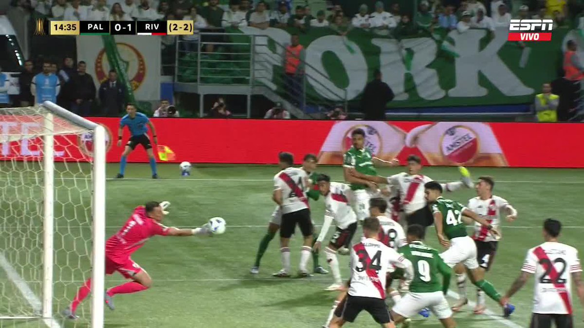 GRAN ATAJADA DE FRANCO ARMANI. 🧤