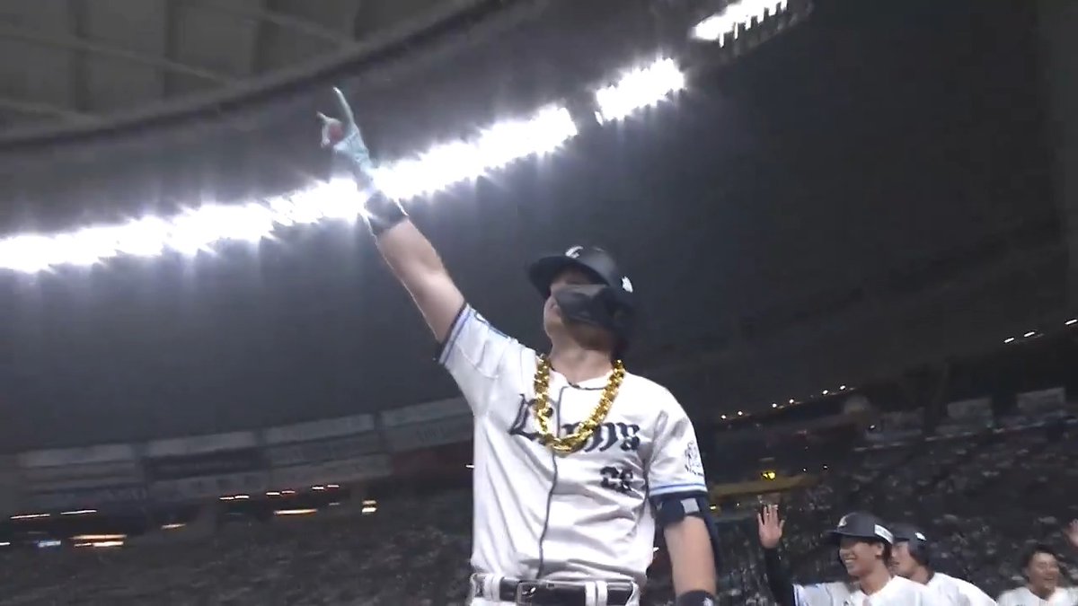 #ネビン 選手の3点本塁打で逆転! 満員のレフトスタンドへ、大きな一打を放ちます! #埼玉西武ライオンズ #seibulions #ALLONE #圧倒的至近距離