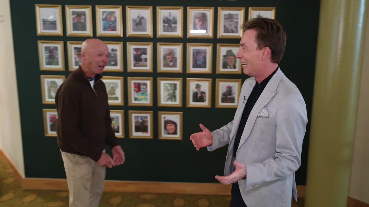 Here's the crossover we never knew we needed 🏇🎱 Ken Doherty Official links up with @leglockluke at Cheltenham for this week's British Open 😅