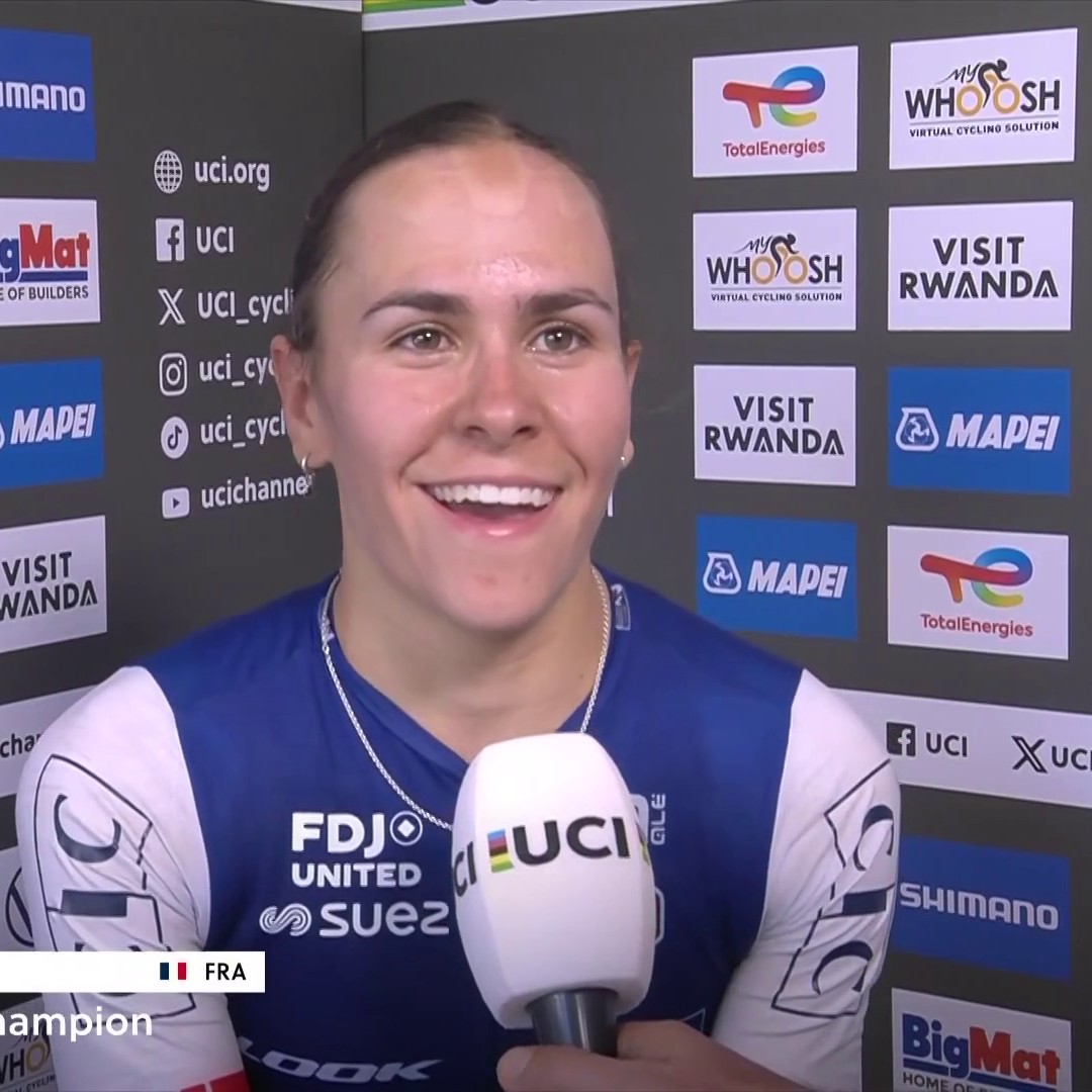 🇫🇷 "C'est vraiment incroyable" : la réaction de Célia Gery, championne du monde espoirs de cyclisme ! #LesRP #Kigali2025