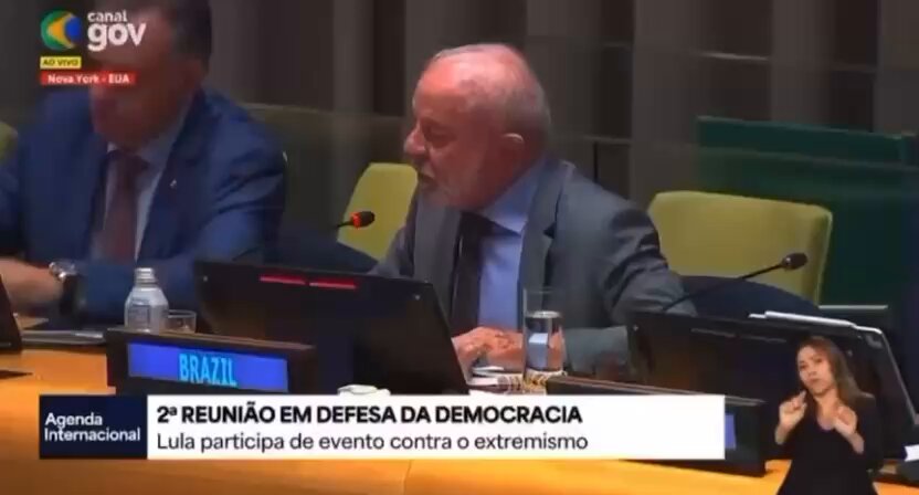 Amanhã, às 14h, vamos comentar e analisar esse discurso de Lula. "“Muitas vezes a gente ganha as eleições com discurso de esquerda, e quando começa a governar, atende muito mais os interesses dos nossos inimigos que dos nossos amigos"" - Lula
