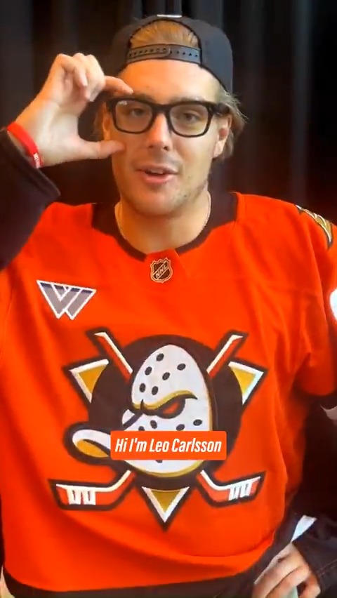 POV: You are Leo Carlsson at Ducks Media Day 😎 #FlyTogether