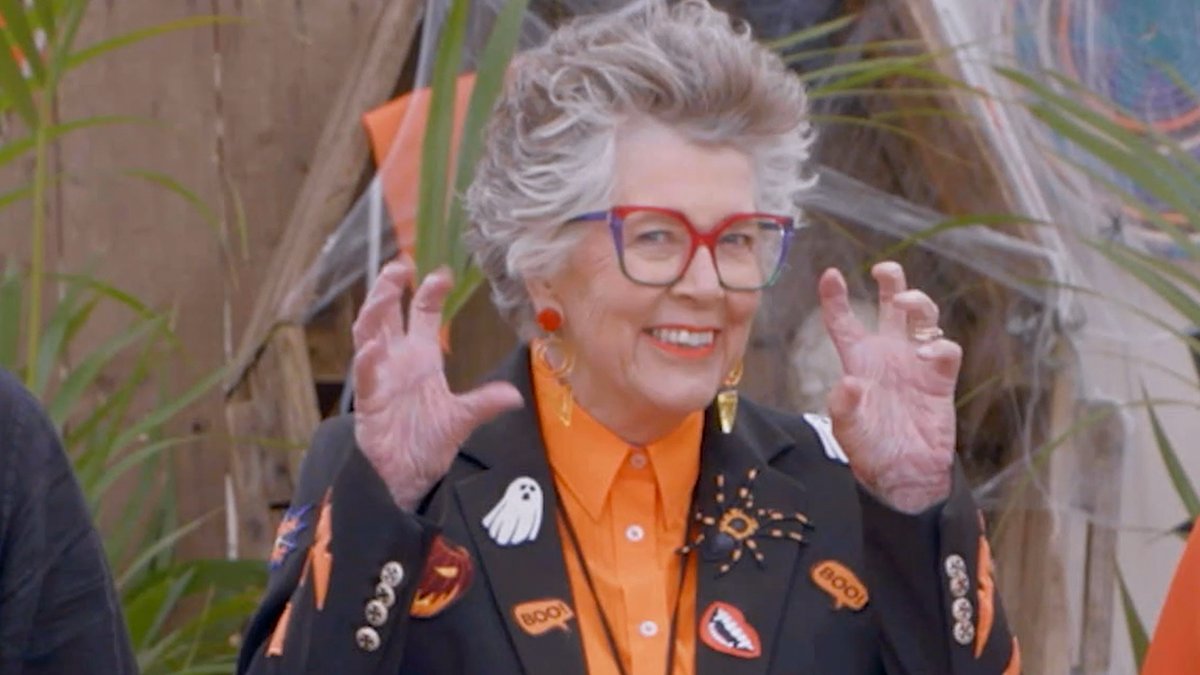 Spooky season is nearly here! Watch the debut trailer for The Great American Baking Show: Celebrity Halloween. Streams for free October 1 on Roku Channel.