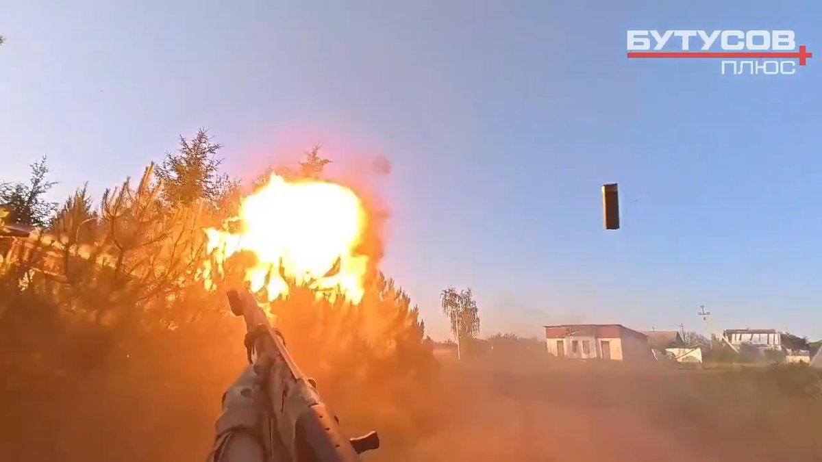 Ukrainian soldier shoots a Russian (presumably) drone out of the sky with a semi auto 12ga shotgun 🎯 I wonder what load they're using? I'm thinking #4 buck would be a good option but maybe some heavy steel shot... 🤔 #war #ukraine #russia #shotgun #12ga #drone