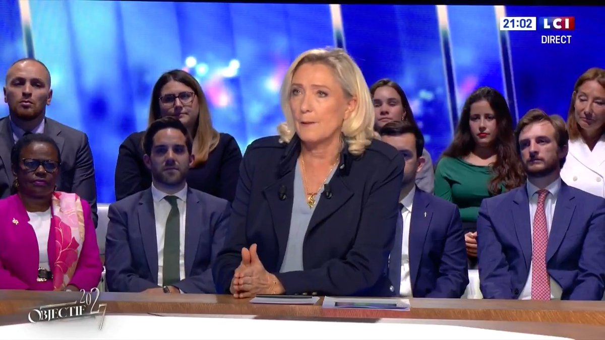 Dans l’affaire qui concerne Nicolas Sarkozy, les magistrats ont considéré qu’ils ne pouvaient pas se tromper, puisqu’ils l’ont condamné à une peine extrêmement lourde – une peine de prison – avec exécution provisoire. C’est contraire au principe du double degré de juridiction.