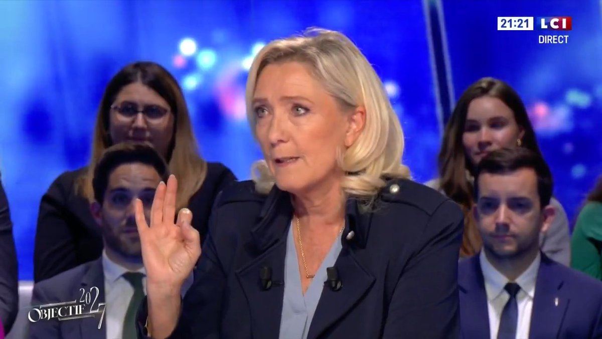 En matière d'immigration et de sécurité, je suis d'accord avec les paroles de Bruno Retailleau, pas avec les actes. Alors qu'il a le pouvoir d'agir, nous continuons chaque année à avoir le record de demandes d'asile, de régularisations et de visas accordés.