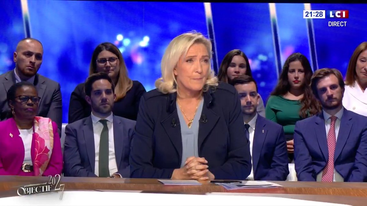 Je propose un référendum constitutionnel sur l'immigration, qui permettra aux Français de décider pour eux-mêmes en matière d'immigration. Ce n'est pas aux institutions européennes de décider contre la volonté du peuple français.