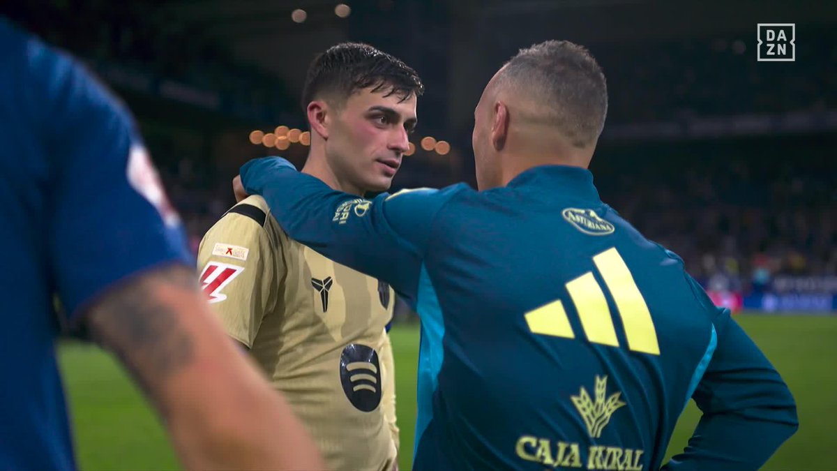 PEDRI YA ESTÁ MÁS QUE BENDECIDO 🥹 Si ya era bueno antes... ahora le acaba de abrazar Santi Cazorla ✨ #LALIGAenDAZN ⚽