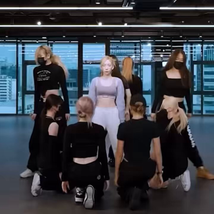 Taeyeon iconic arrow part compilation 🏹