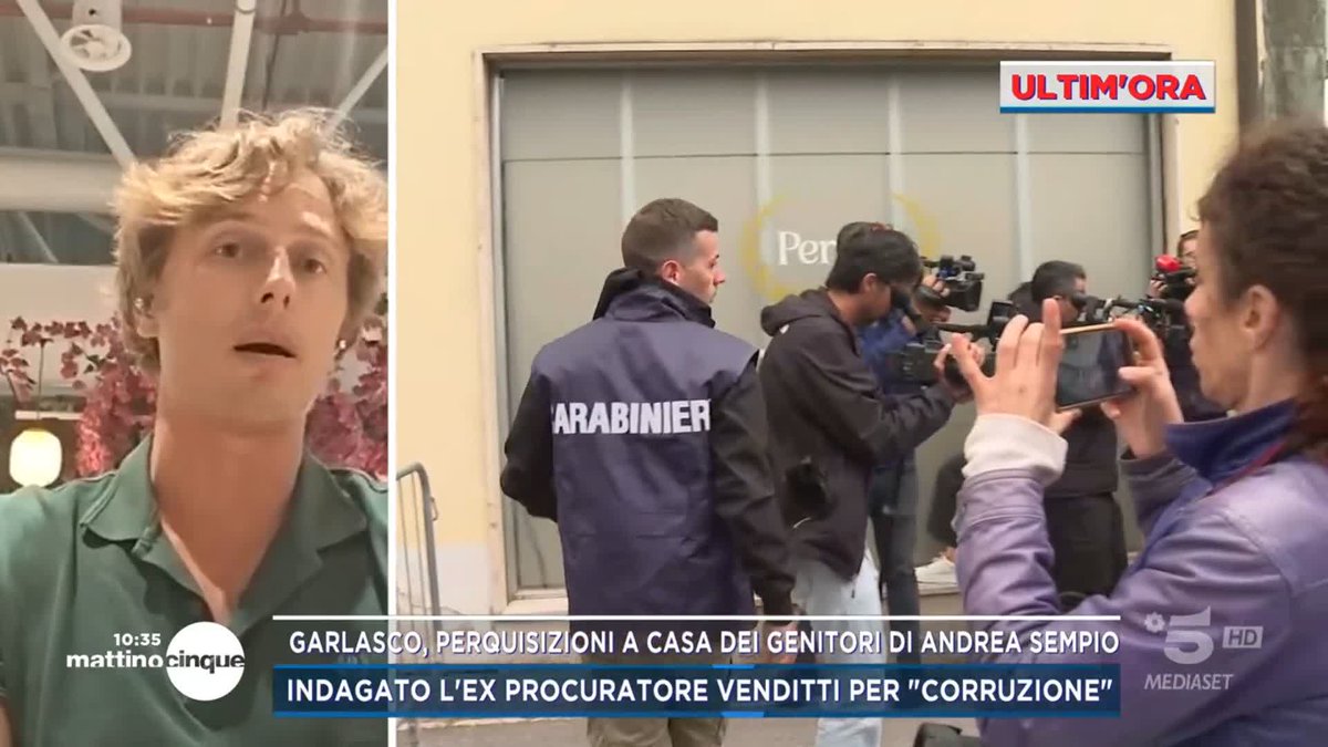 In diretta le immagini delle perquisizioni a casa dei genitori di Andrea Sempio, indagato l'ex procuratore Venditti per "corruzione" #Mattino5