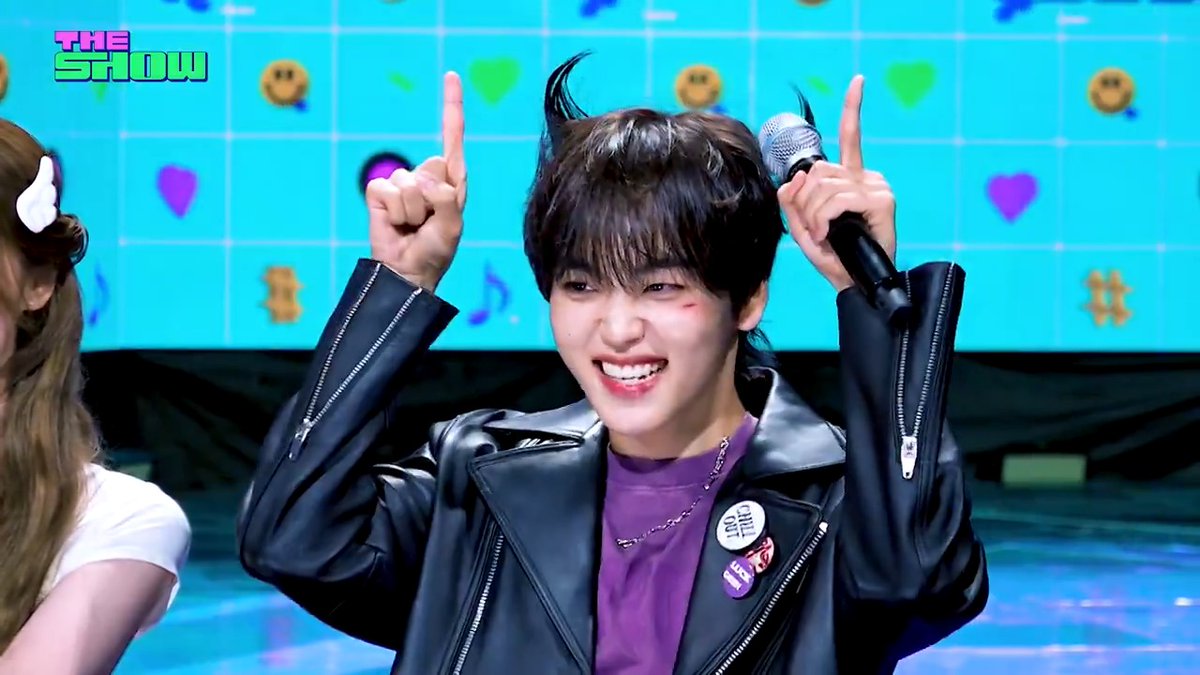 이렇게 귀엽고 동글동글한 악마가 누구지..? 바로바로……더쇼에 등장한 악마쭌😈💟 #KPOP #THEKPOP #THESHOW #더쇼 #CRAVITY #크래비티 #형준 CRAVITY OFFICIAL