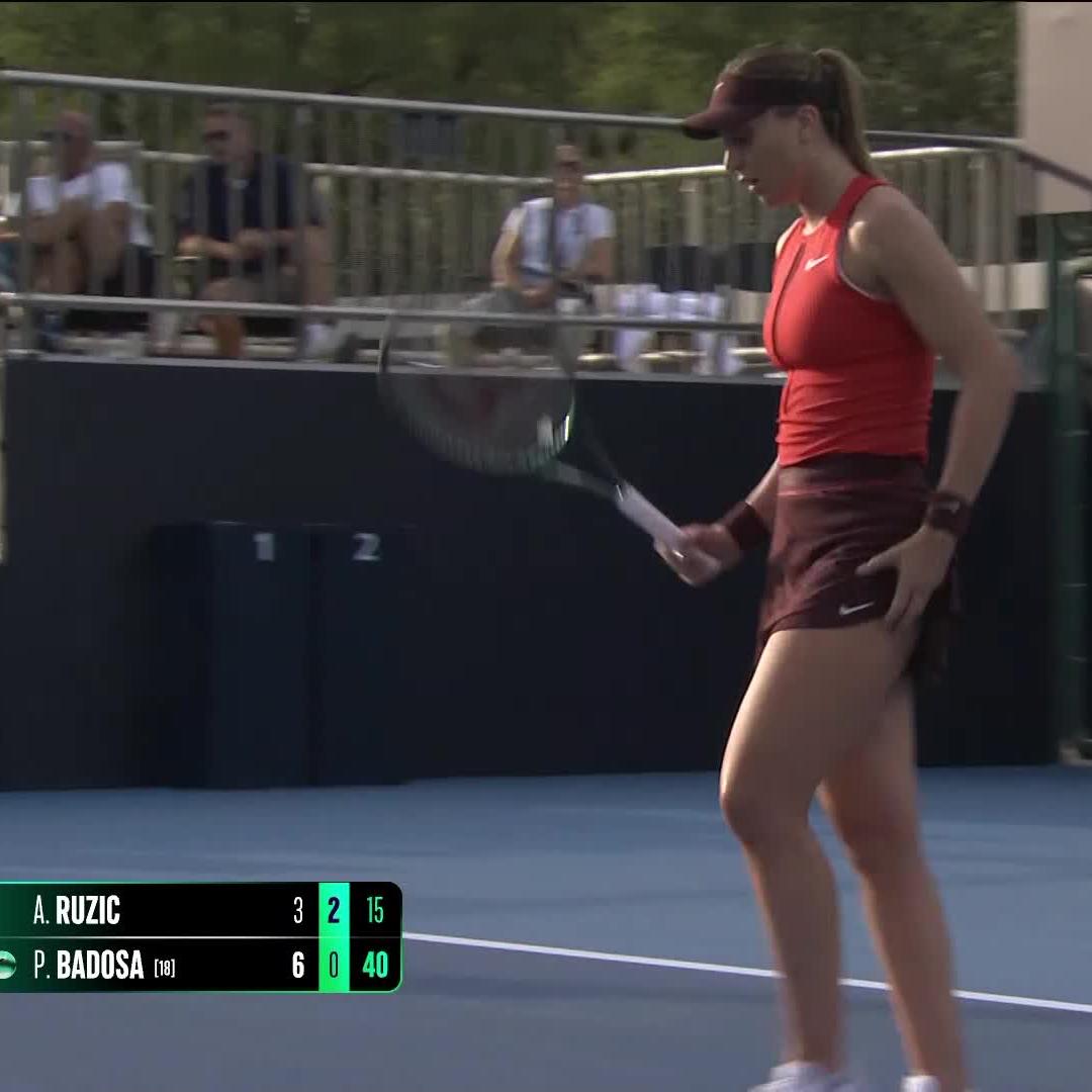 Qué globazo 🤯 Paula Badosa 🇪🇸 vuelve al circuito WTA tres meses después con victoria en dos sets y ya está en tercera ronda en China 👏