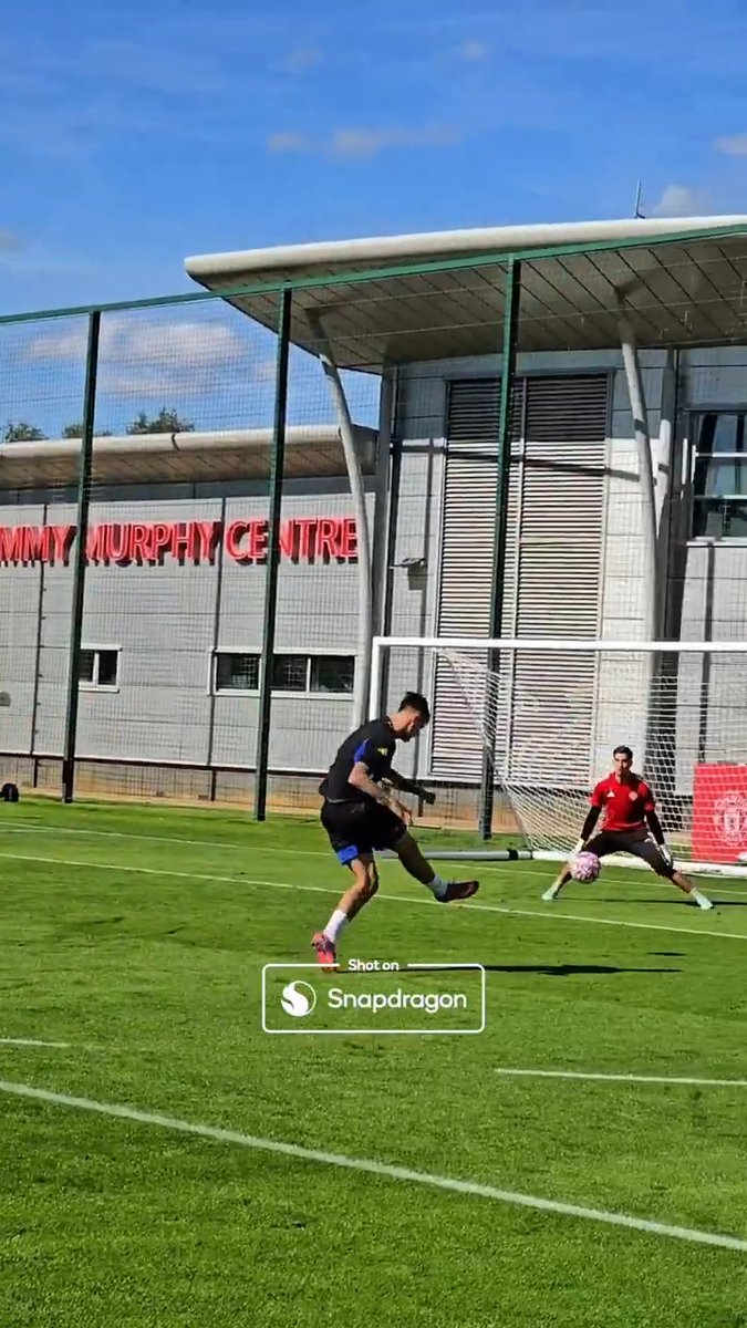 Forwards 🆚 Goalkeepers 🎯