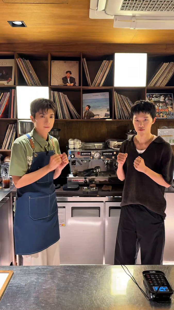 𝙏𝙝𝙞𝙣𝙠 𝙏𝙤𝙤 𝙈𝙪𝙘𝙝 w/ #Hahyunsang 님 하현상 HA HYUN SANG ☕ ✨ ✨ #하현상 #장우영 #JangWooyoung #Im_into #ThinkTooMuch #TTM