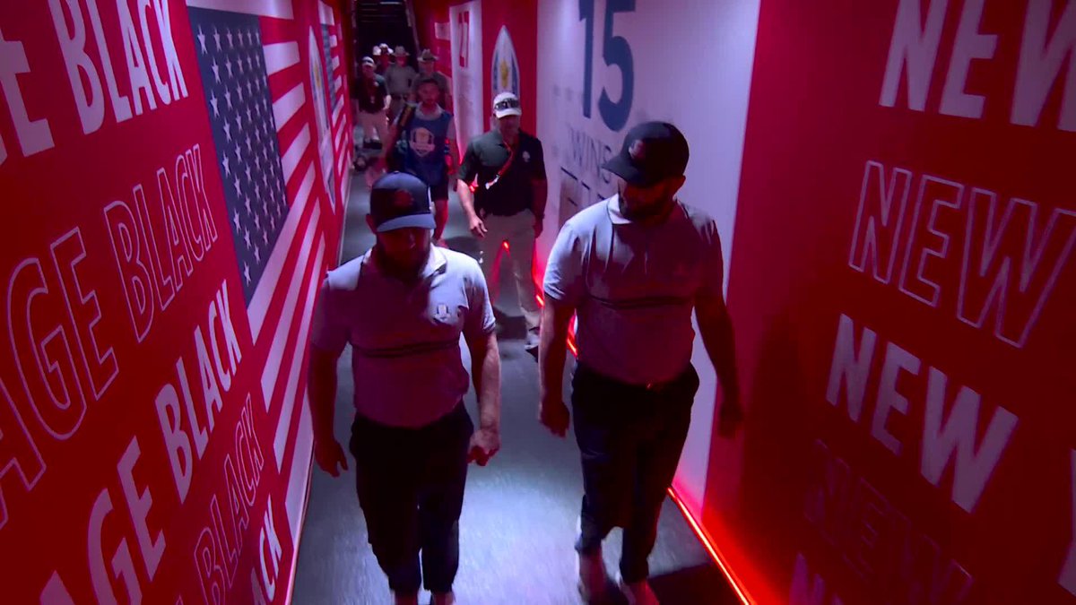 🚨🇺🇸 #WATCH — Justin Thomas &amp; Bryson DeChambeau make the walk 🚶🏻 through the tunnel with an American flagged draped over their backs to open The Ryder Cup BRYSON LEGION| @JUSTIN THOMAS LEGION