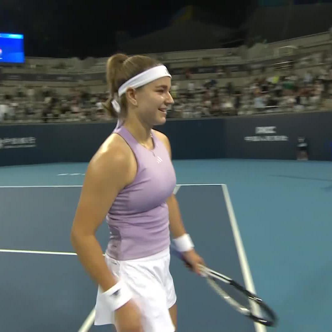 Game. Set. Match. Karolina Muchova moves into Round 3 after a 6-2, 6-3 win over Cirstea. #2025ChinaOpen