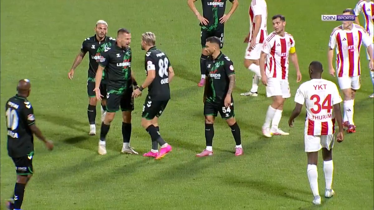 Caner Erkin ve Burak Altıparmak'ın kadro dışı kalmasına sebep olan pozisyon.