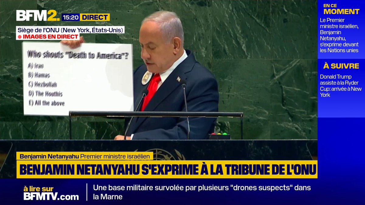 🇮🇱🇺🇸🇵🇸 FLASH | "Qui crie mort à l’Amérique ?". Benjamin Netanyahu a présenté une pancarte "QCM" à la tribune de l’ONU.