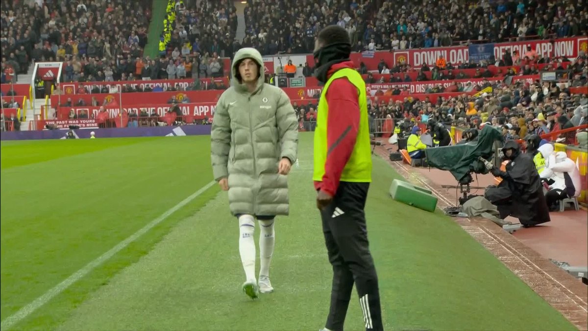 "I don't think Palmer is a Maresca player, it drives me mad!" 💬 Stiliyan Petrov and Julien Laurens analyse Cole Palmer's season at Chelsea, but is the Englishman lacking freedom due to Enzo Fernández being used in his favoured role?🔵